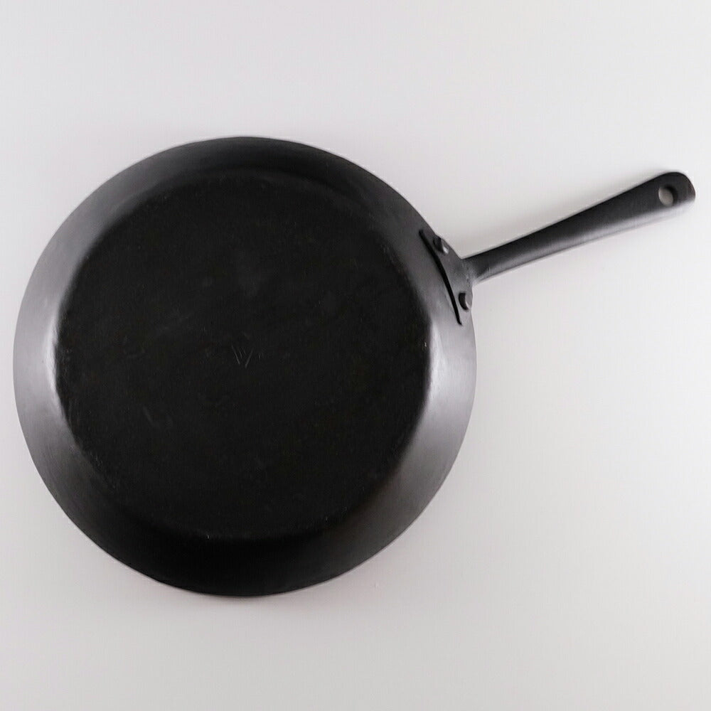 【野鍛治やまご】ちょっと深めの鉄フライパン 22cm