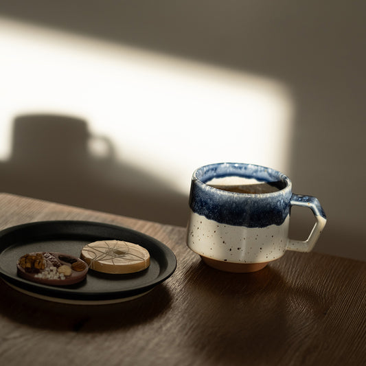 CHIPS stack mug. -PREMIUM- WHITE-NAVY DROP
